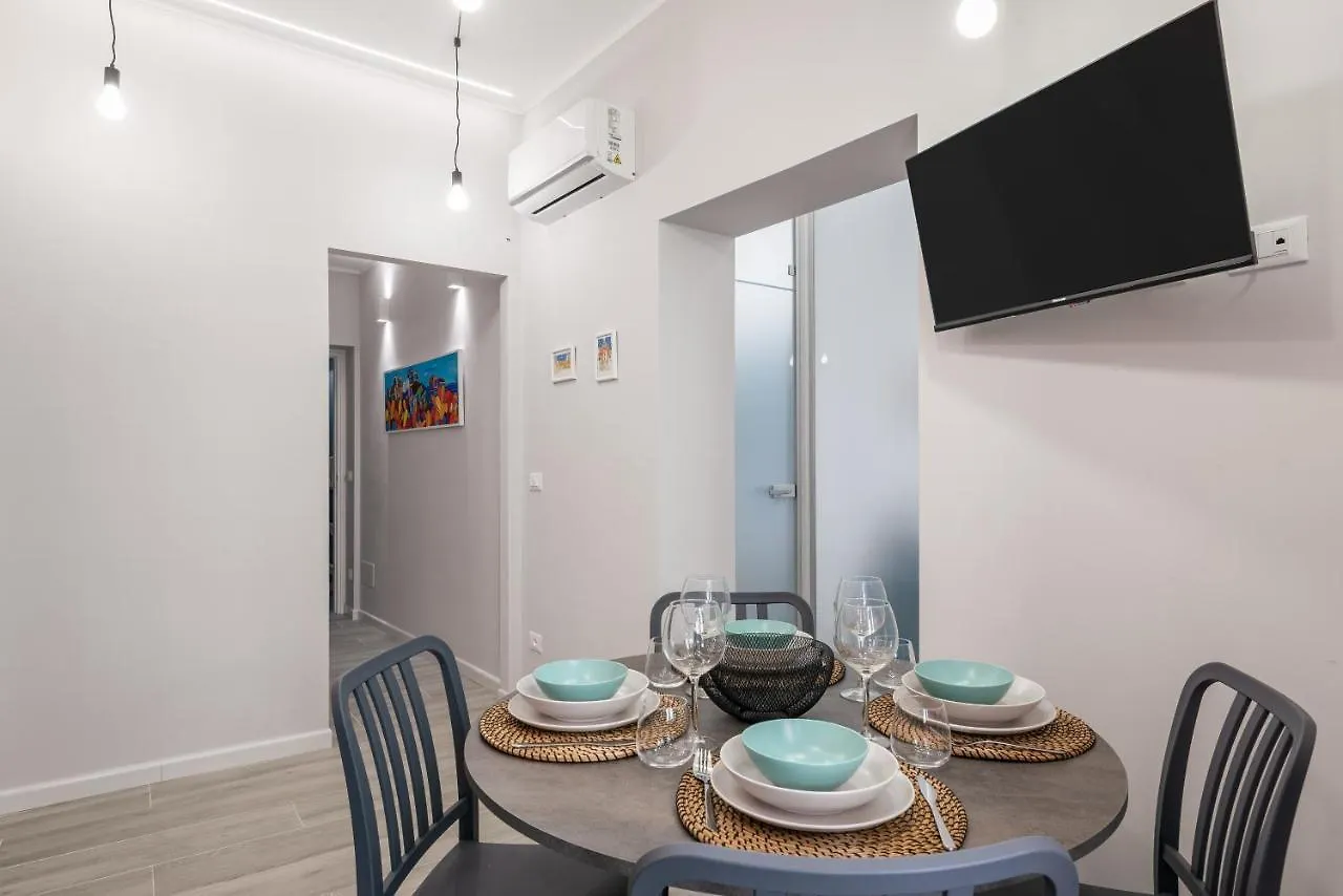 Le Porte Del Kassaro Palermo Apartment
